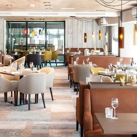 Hotel Bilderberg Europa Scheveningen 4*